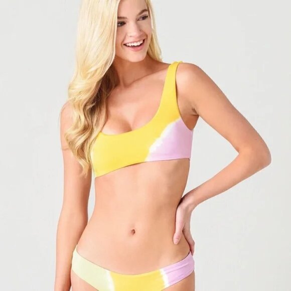 L*Space Lizzy Tie Dye Diagonal Sunburst Bikini Top NWT Size Large - Picture 6 of 15